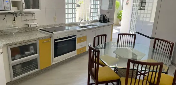 Casa de Condomínio com 5 Quartos à venda, 300m² no Loteamento Portal do Sol I, Goiânia