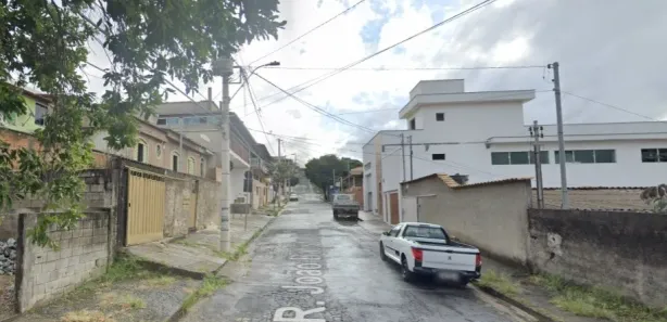 Lote/Terreno à venda, 400m² no Brasil Industrial (Barreiro), Belo Horizonte