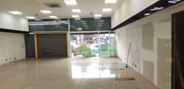 Ponto Comercial para alugar, 300m² no Vila Silva Ribeiro, Carapicuíba
