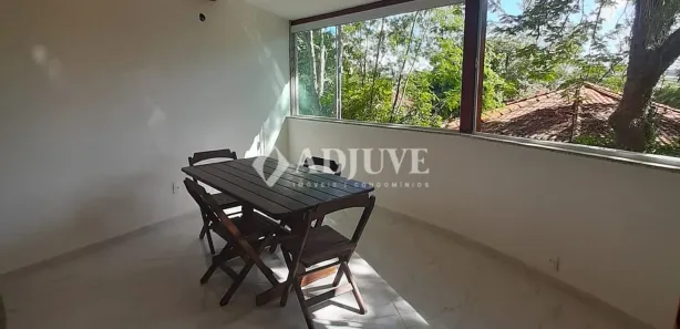 Casa de Condomínio com 3 Quartos para alugar, 45m² no Praia do Siqueira, Cabo Frio