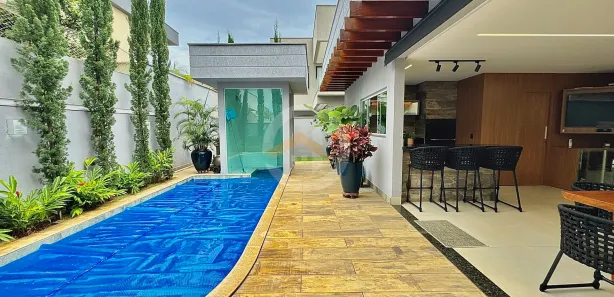 Sobrado com 4 Quartos à venda, 283m² no Jardins Valência, Goiânia