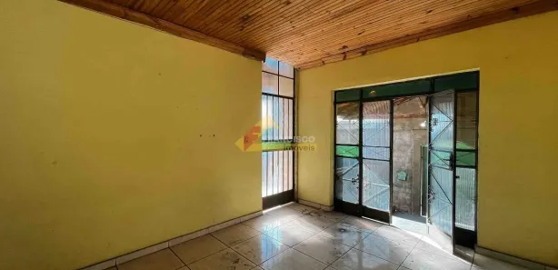 Casa com 3 Quartos para alugar, 90m² no Pacaembu, Divinópolis