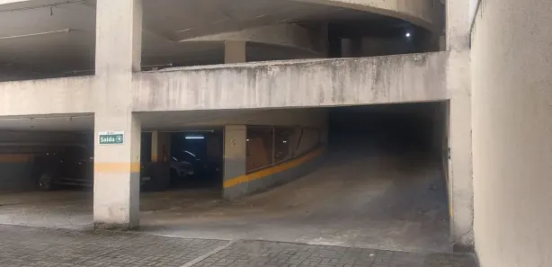 Imóvel Comercial para alugar, 2500m² no Leme, Rio de Janeiro