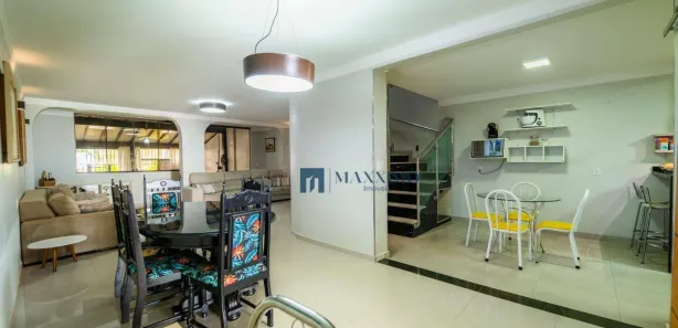 Casa com 5 Quartos à venda, 300m² no Asa Sul, Brasília