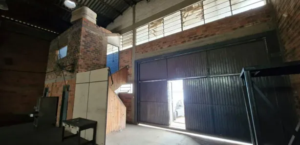 Galpão/Depósito/Armazém para alugar, 360m² no Vila Nova, Novo Hamburgo