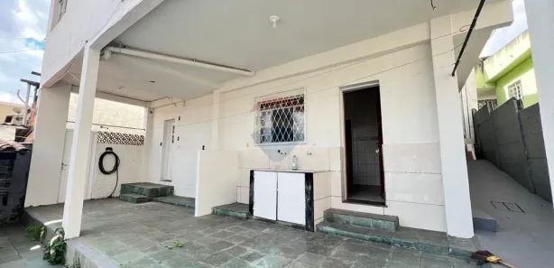 Casa com 2 Quartos para alugar, 70m² no Cinquentenário, Belo Horizonte