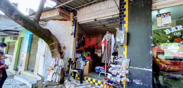 Ponto Comercial à venda, 12m² no Vila Três, São Gonçalo