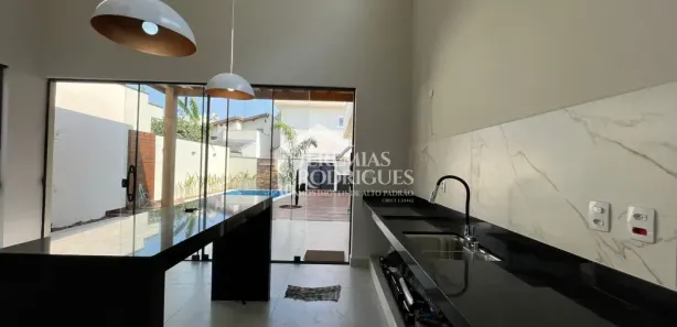 Casa de Condomínio com 3 Quartos à venda, 187m² no Castelo, Tremembé