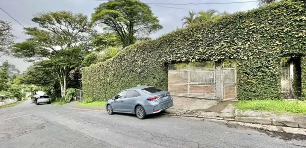 Fazenda/Sítio com 4 Quartos à venda, 409m² no Chácara São João, Carapicuíba