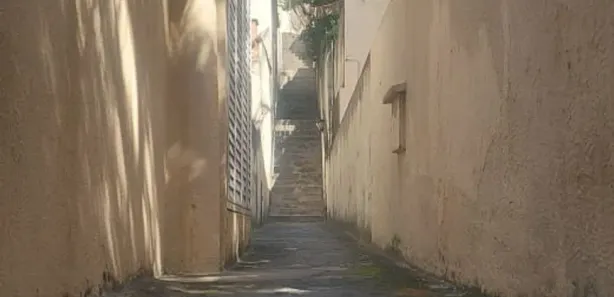 Casa com 1 Quarto para alugar, 49m² no Centro, Nova Iguaçu