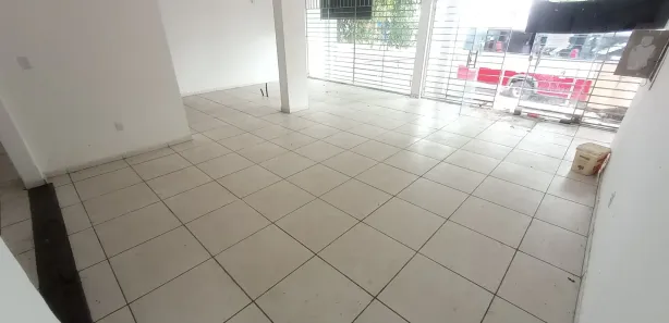 Prédio Comercial para alugar, 250m² no Chapada, Manaus