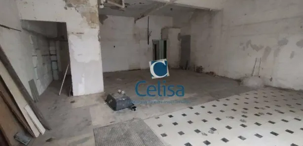 Ponto Comercial para alugar, 83m² no Leme, Rio de Janeiro