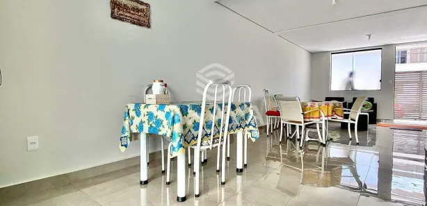 Casa com 3 Quartos para alugar, 100m² no Santa Rosa, Belo Horizonte