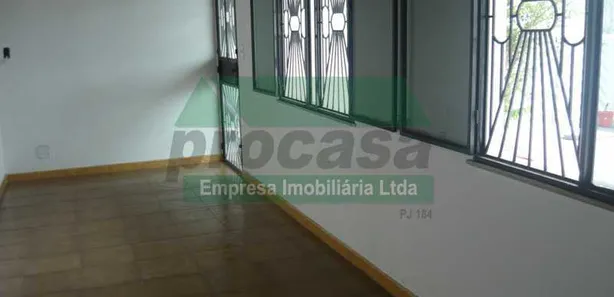 Casa com 4 Quartos para venda ou aluguel, 300m² no Alvorada, Manaus