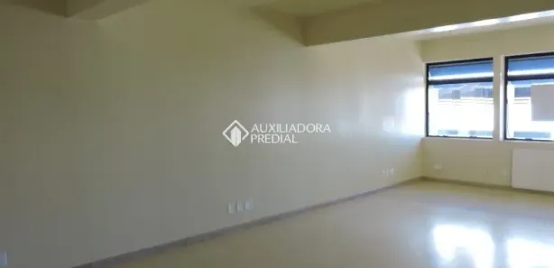 Sala Comercial à venda, 50m² no Madureira, Caxias do Sul