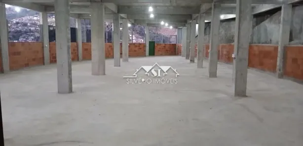 Galpão/Depósito/Armazém para alugar, 300m² no Cascatinha, Petrópolis