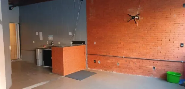 Ponto Comercial para alugar, 140m² no Vila Valqueire, Rio de Janeiro