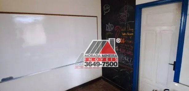 Casa com 9 Quartos para alugar, 360m² no São João Batista, Santa Luzia
