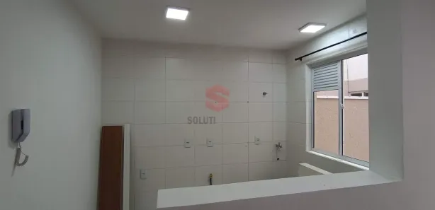 Apartamento com 2 Quartos para alugar, 45m² no Jardim Itaqui, Campo Largo