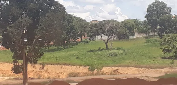 Lote/Terreno à venda, 360m² no Centro, São José da Lapa