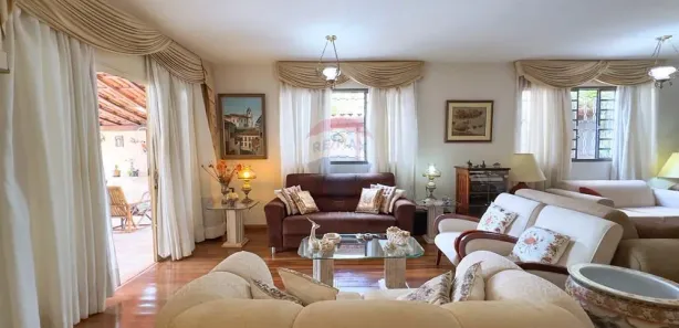 Casa com 5 Quartos à venda, 350m² no Setor de Habitações Individuais Norte, Brasília