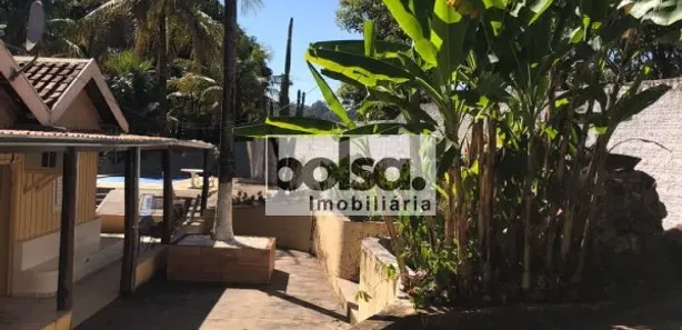Fazenda/Sítio com 5 Quartos à venda, 900m² no Centro, Piratininga