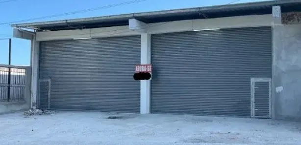 Ponto Comercial para alugar, 210m² no Cajazeiras V, Salvador
