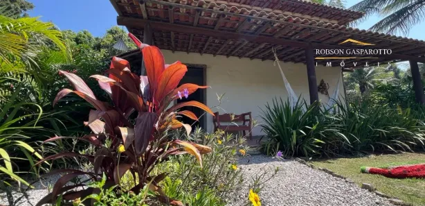 Casa de Condomínio com 3 Quartos para venda ou aluguel, 200m² no Trancoso, Porto Seguro