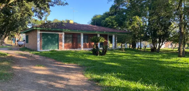 Fazenda/Sítio com 3 Quartos para alugar, 160m² no Lomba Grande, Novo Hamburgo