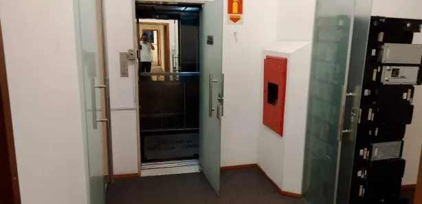 Sala Comercial para alugar, 174m² no Santo Antônio, Belo Horizonte