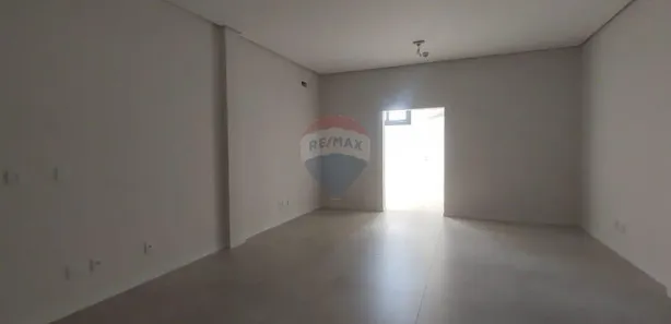 Sala Comercial à venda, 43m² no Centro, Canela