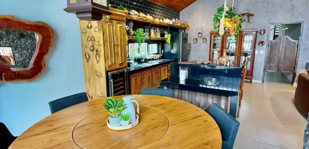 Casa de Condomínio com 5 Quartos para alugar, 200m² no , Bananeiras