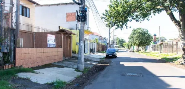 Sobrado com 5 Quartos à venda, 245m² no Parque Granja Esperança, Cachoeirinha