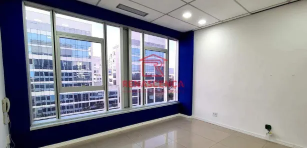 Sala Comercial para alugar, 25m² no Barra Olímpica, Rio de Janeiro
