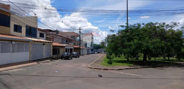 Sobrado com 4 Quartos à venda, 250m² no Samambaia Norte, Brasília