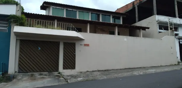 Sobrado com 5 Quartos à venda, 272m² no Parque 10 de Novembro, Manaus
