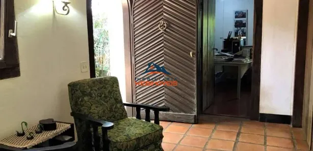 Sobrado com 3 Quartos para venda ou aluguel, 698m² no Chácara São João, Carapicuíba