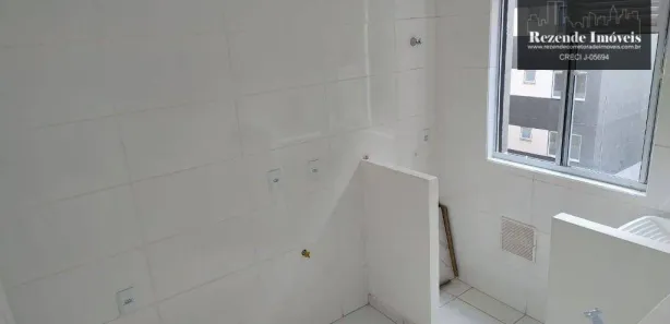 Apartamento com 2 Quartos para alugar, 40m² no Bom Jesus, Campo Largo