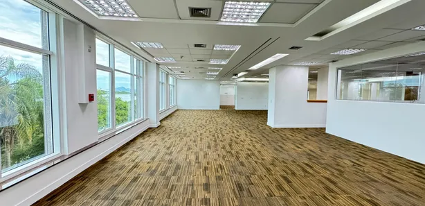 Sala Comercial para alugar, 556m² no Barra Olímpica, Rio de Janeiro