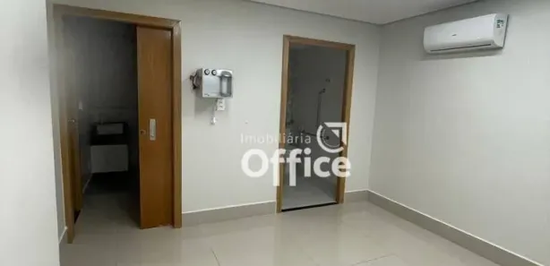Sala Comercial para venda ou aluguel, 36m² no Centro, Anápolis
