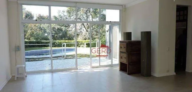 Casa com 6 Quartos para venda ou aluguel, 550m² no Jardim Marilu, Carapicuíba