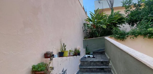 Casa com 4 Quartos para alugar, 140m² no Santa Tereza, Belo Horizonte