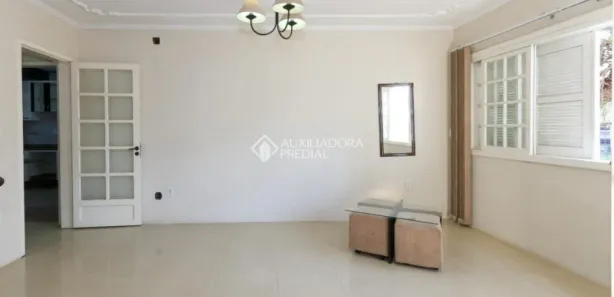 Casa com 3 Quartos para alugar, 180m² no Igara, Canoas