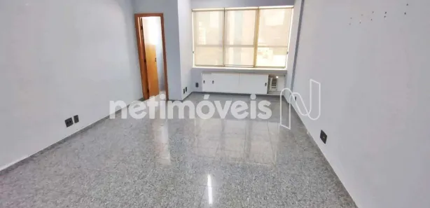 Sala Comercial à venda, 28m² no Santo Antônio, Belo Horizonte