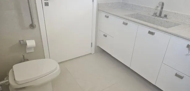 Casa de Condomínio com 5 Quartos para venda ou aluguel, 331m² no Loteamento Caribe, Palmas