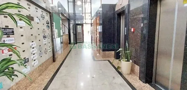 Sala Comercial à venda, 42m² no Centro, Caxias do Sul