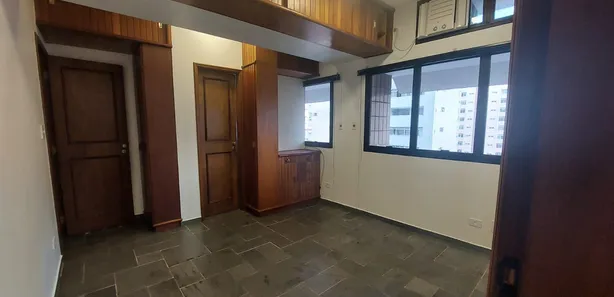Sala Comercial para alugar, 65m² no Gonzaga, Santos