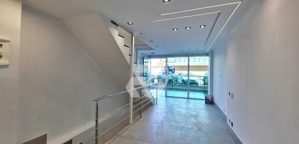 Ponto Comercial à venda, 83m² no Recreio dos Bandeirantes, Rio de Janeiro