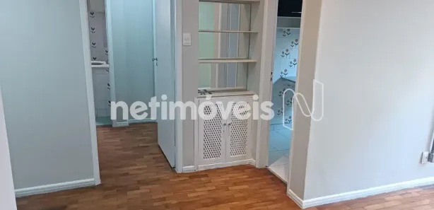 Casa com 2 Quartos para alugar, 100m² no Santo Antônio, Belo Horizonte