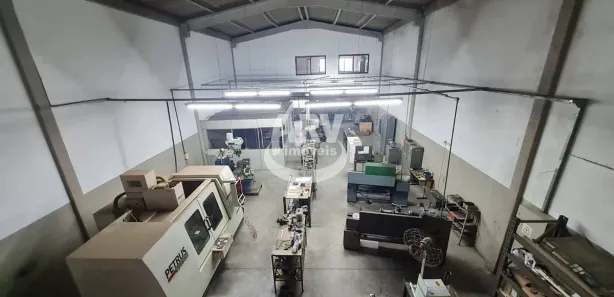 Galpão/Depósito/Armazém à venda, 400m² no Vila Princesa Izabel, Cachoeirinha